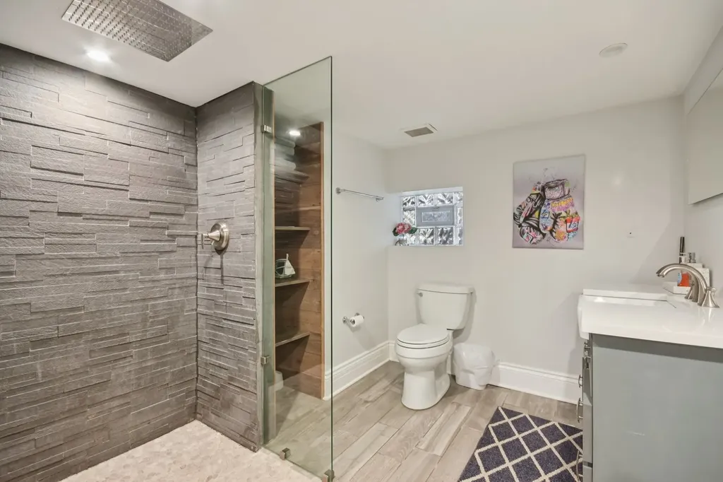2928 North Rutherford Avenue Chicago IL 60634