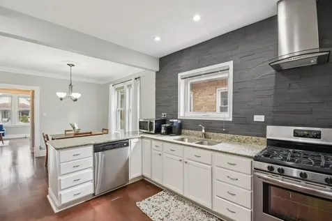 2928 North Rutherford Avenue Chicago IL 60634
