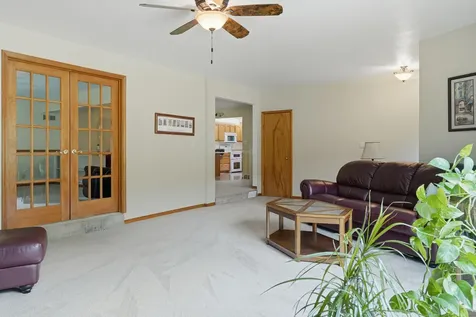 1952 Larod Drive Dixon IL 61021