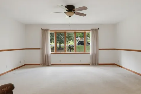 1952 Larod Drive Dixon IL 61021