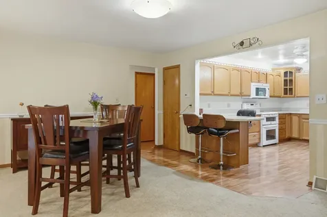 1952 Larod Drive Dixon IL 61021