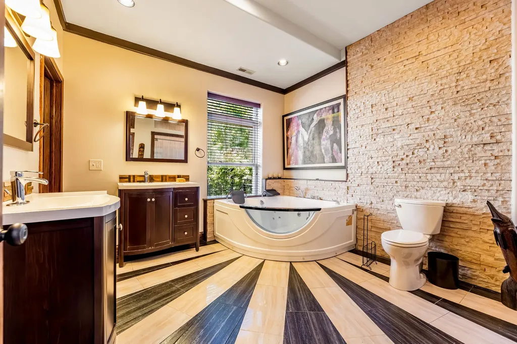4126 South Lake Park Avenue Chicago IL 60653