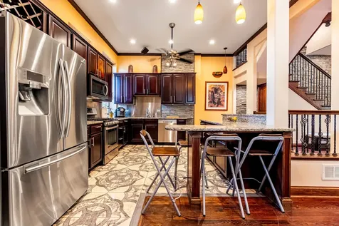 4126 South Lake Park Avenue Chicago IL 60653