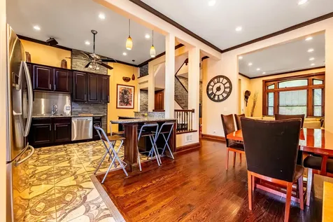 4126 South Lake Park Avenue Chicago IL 60653