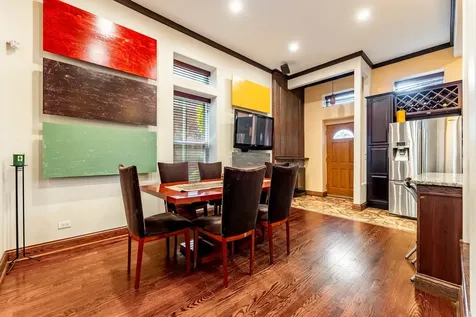 4126 South Lake Park Avenue Chicago IL 60653