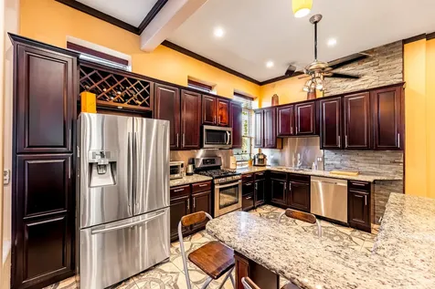4126 South Lake Park Avenue Chicago IL 60653