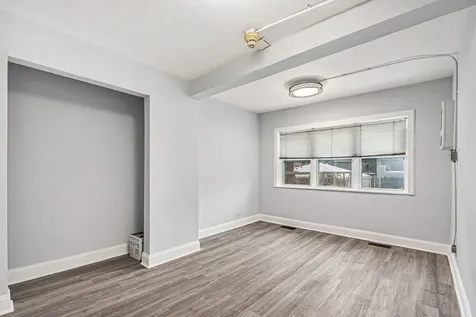 5114 South Dorchester Avenue Chicago IL 60615