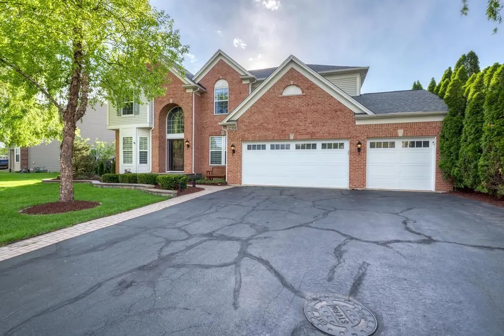 12308 Blue Iris Lane Plainfield IL 60585