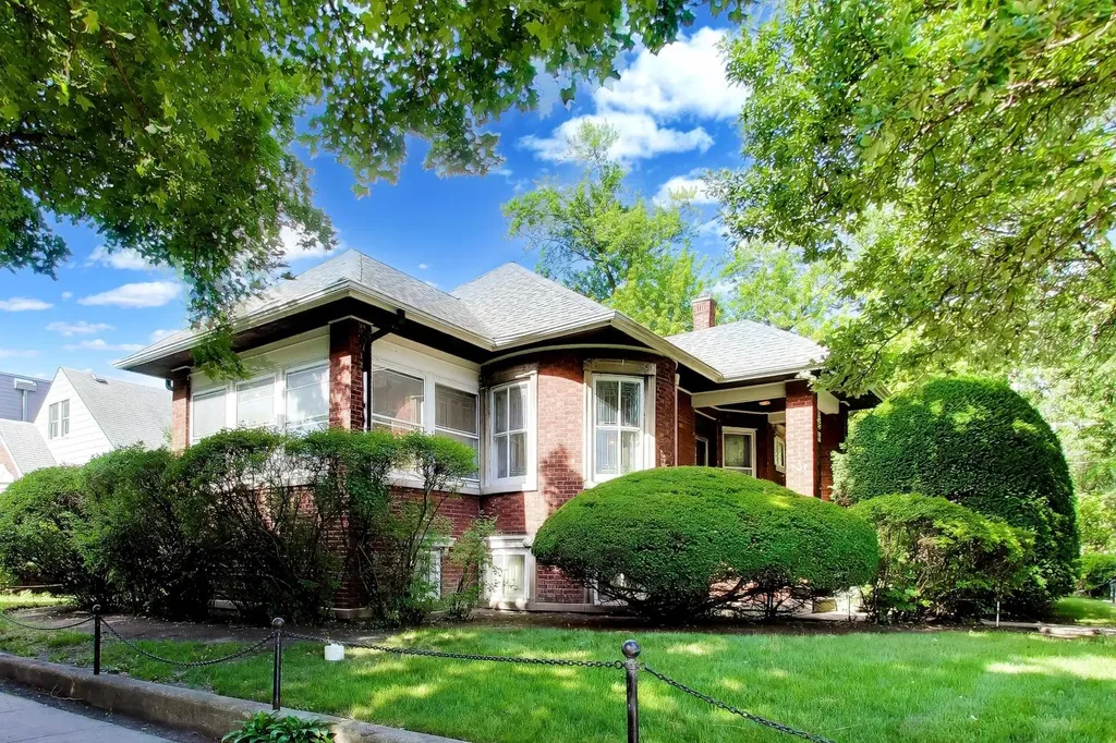 801 Gunderson Avenue Oak Park IL 60304