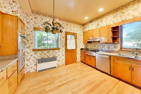 801 Gunderson Avenue Oak Park IL 60304