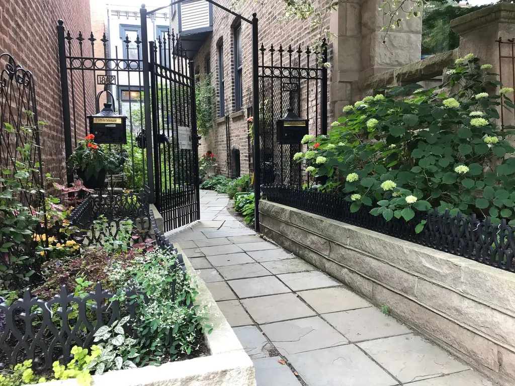 1804 North Orleans Street Chicago IL 60614