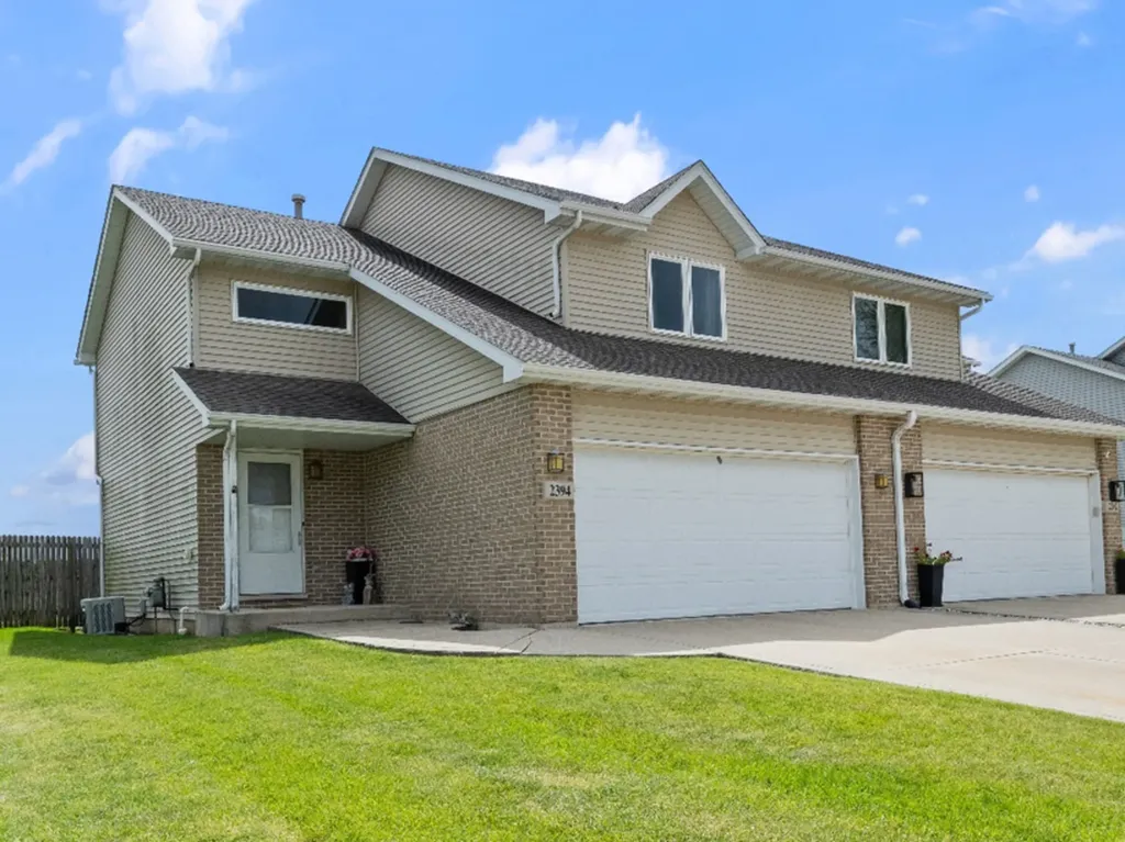 2394 Caton Crest Drive Crest Hill IL 60403