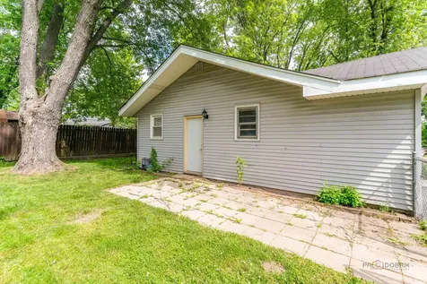 200 South Beck Road Lindenhurst IL 60046