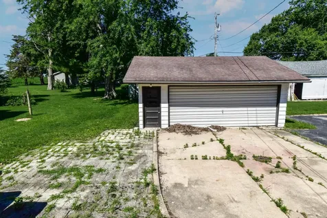 620 Mason Street Chenoa IL 61726