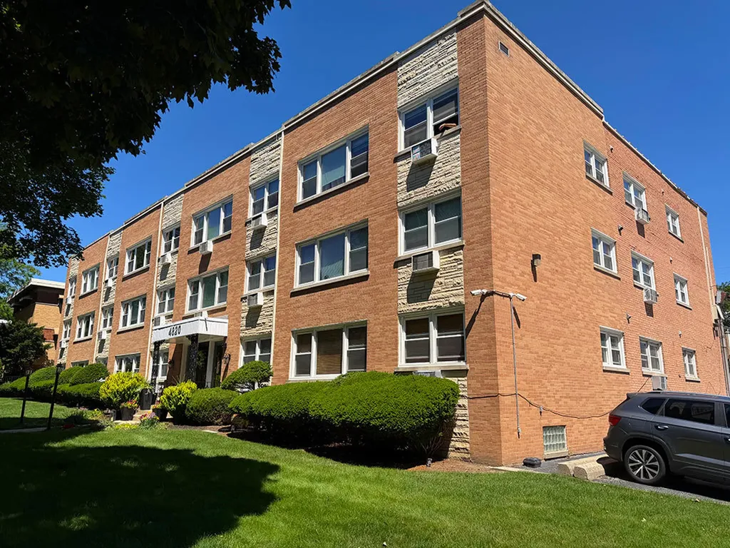 4820 West Conrad Street Skokie IL 60077