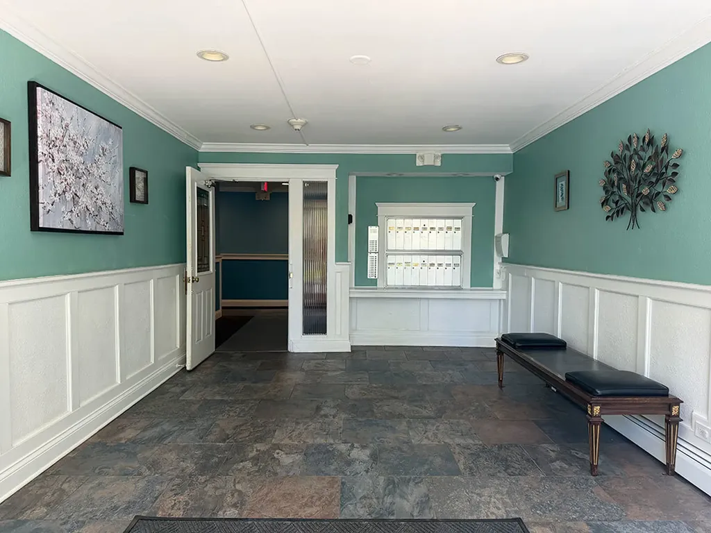 4820 West Conrad Street Skokie IL 60077