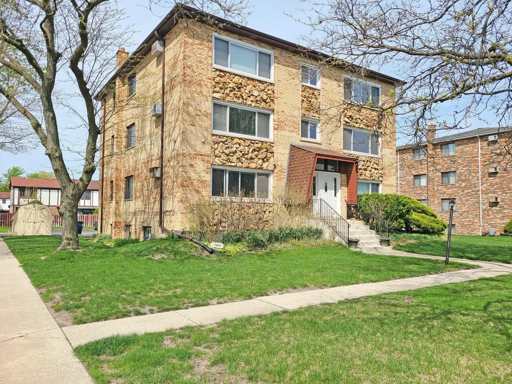2 Paxos Drive Palos Hills IL 60465
