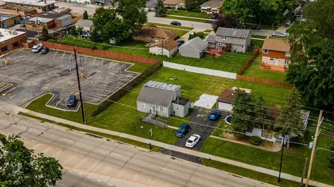 8638 Central Avenue Burbank IL 60459