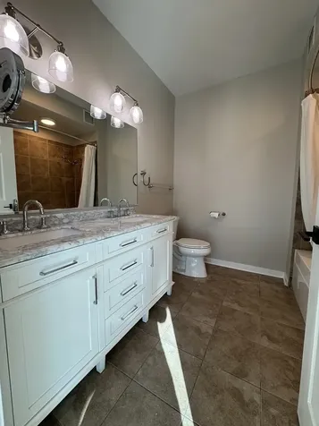 757 North Orleans Street Chicago IL 60654