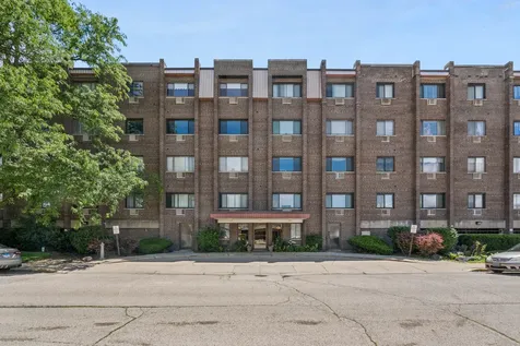 4623 North Chester Avenue Chicago IL 60656