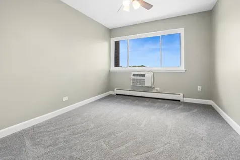 4623 North Chester Avenue Chicago IL 60656