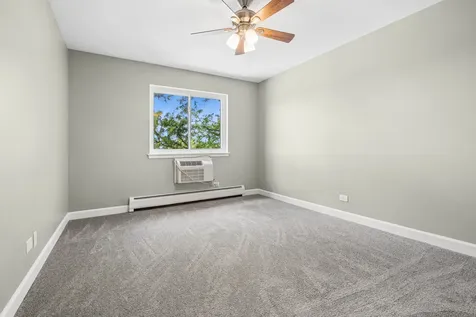 4623 North Chester Avenue Chicago IL 60656