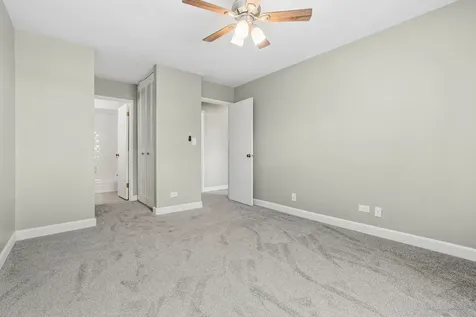 4623 North Chester Avenue Chicago IL 60656