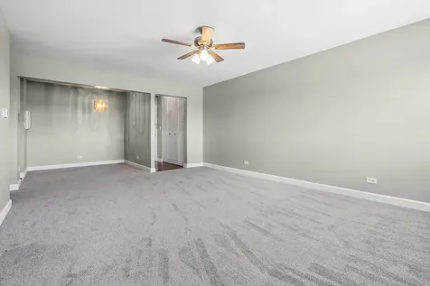 4623 North Chester Avenue Chicago IL 60656