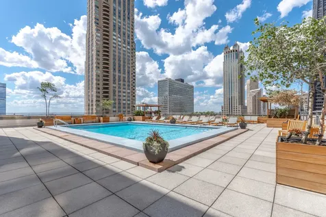 777 North Michigan Avenue Chicago IL 60611
