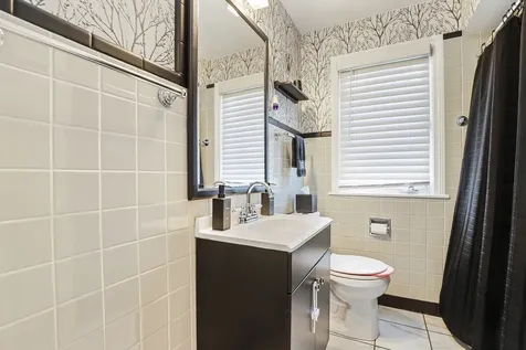 9352 South Ridgeway Avenue Evergreen Park IL 60805