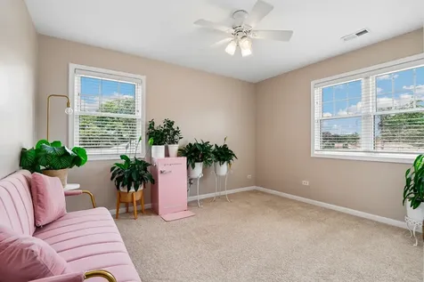 9352 South Ridgeway Avenue Evergreen Park IL 60805