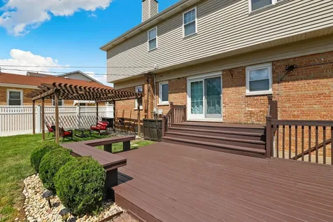9352 South Ridgeway Avenue Evergreen Park IL 60805