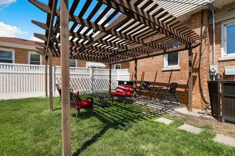 9352 South Ridgeway Avenue Evergreen Park IL 60805
