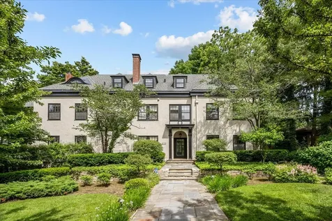 605 Arbor Vitae Road Winnetka IL 60093