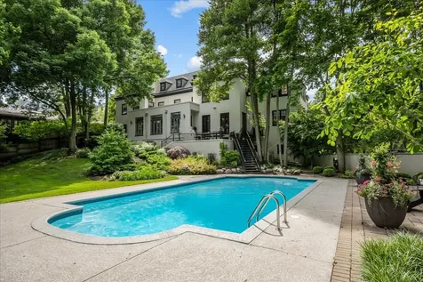 605 Arbor Vitae Road Winnetka IL 60093