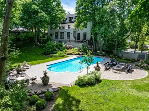 605 Arbor Vitae Road Winnetka IL 60093