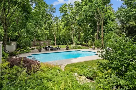 605 Arbor Vitae Road Winnetka IL 60093