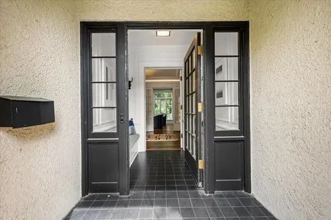 605 Arbor Vitae Road Winnetka IL 60093
