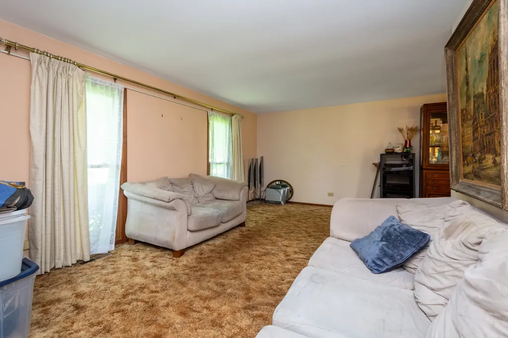 40581 North Sunset Drive Antioch IL 60002