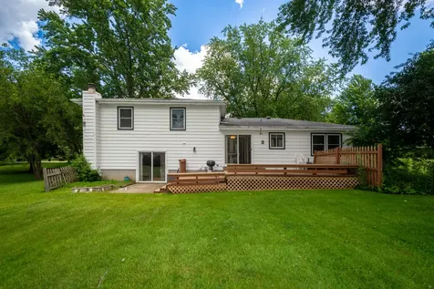 40581 North Sunset Drive Antioch IL 60002