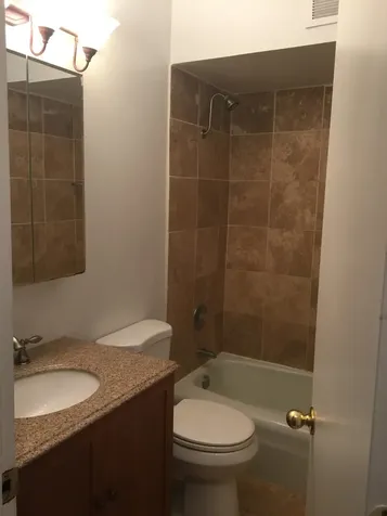 1746 North Sedgwick Street Chicago IL 60614