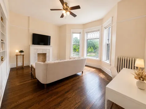 1359 East 57th Street Chicago IL 60637