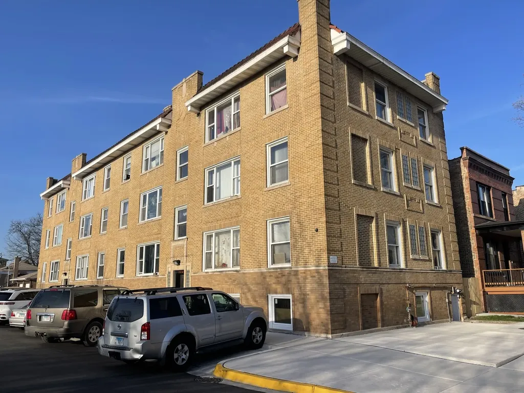 2247 South 49th Avenue Cicero IL 60804
