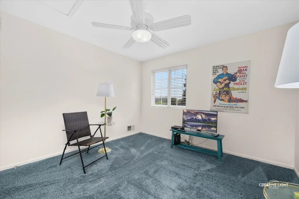443 Yorktown Court Aurora IL 60504