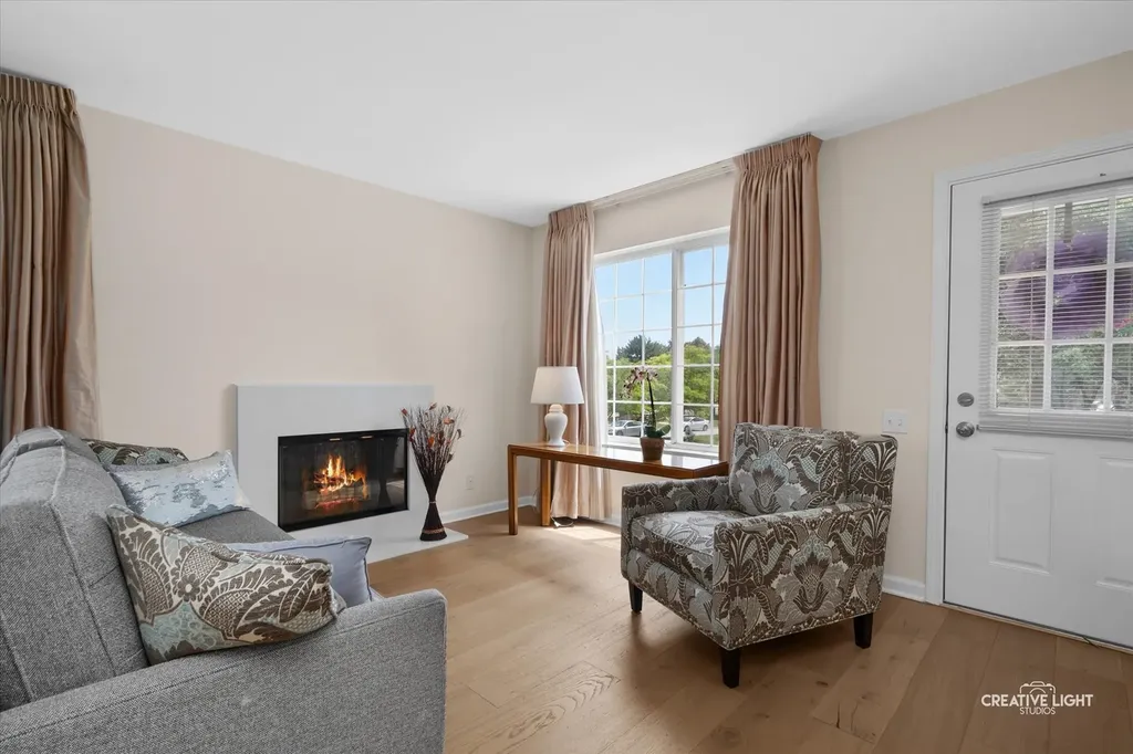 443 Yorktown Court Aurora IL 60504