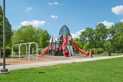 10209 Washington Avenue Oak Lawn IL 60453