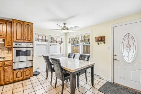 10209 Washington Avenue Oak Lawn IL 60453