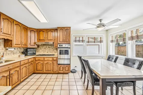 10209 Washington Avenue Oak Lawn IL 60453