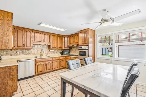 10209 Washington Avenue Oak Lawn IL 60453