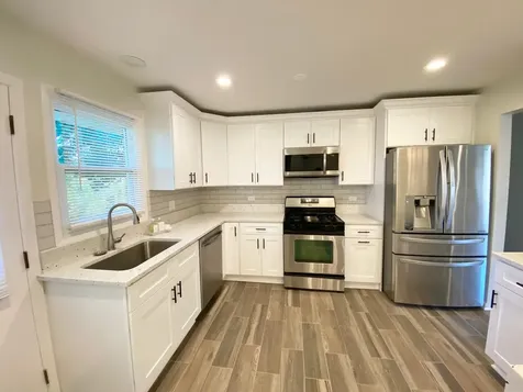 975 Dearborn Circle Carol Stream IL 60188